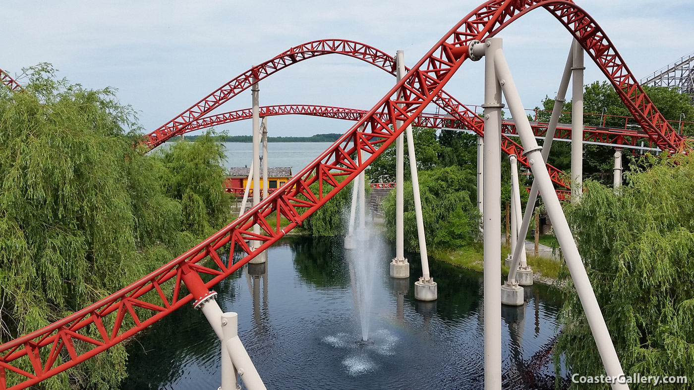 Scary roller coaster pictures - Maverick and Sandusky Bay