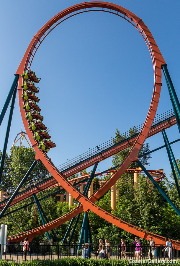 Pictures of the Rougarou vertical loop