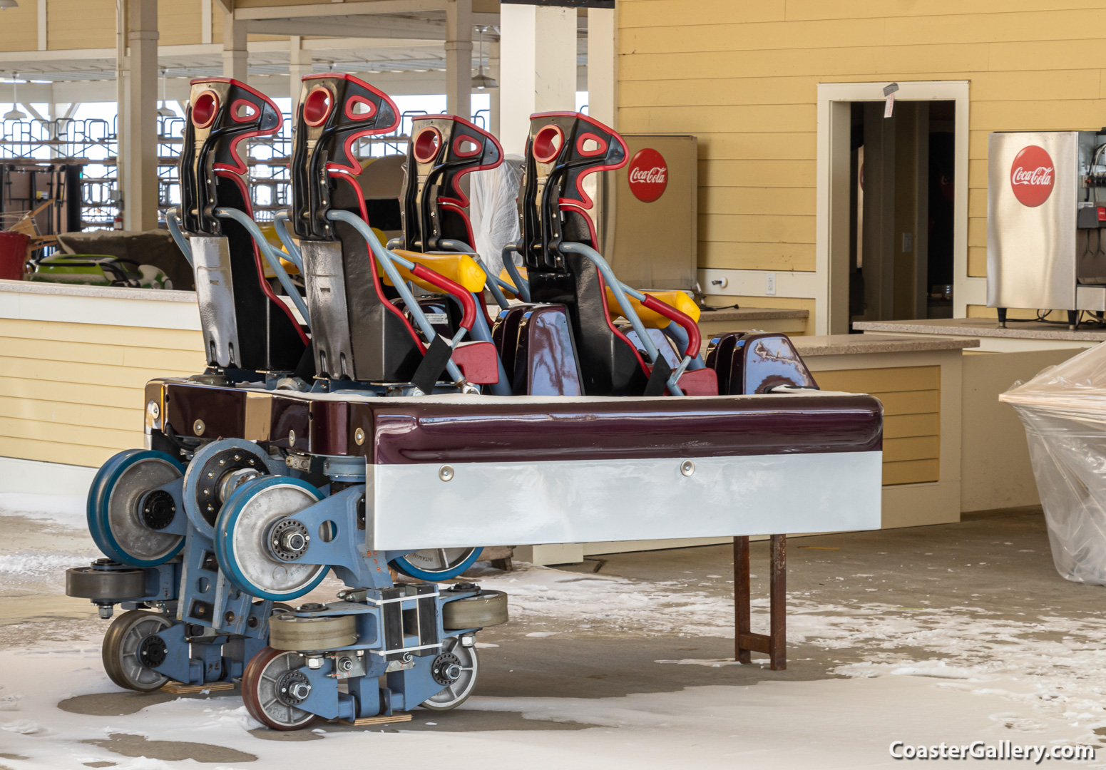 Top Thrill Dragster trains in the winter