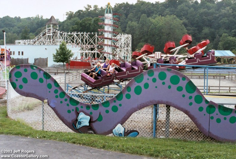 Little Leaper roller coaster