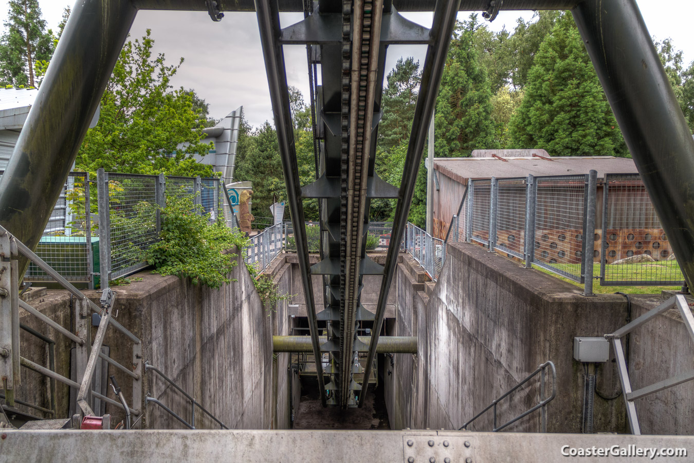 Galactica (Air) roller coaster lift hill below ground - pictures of Alton Towers