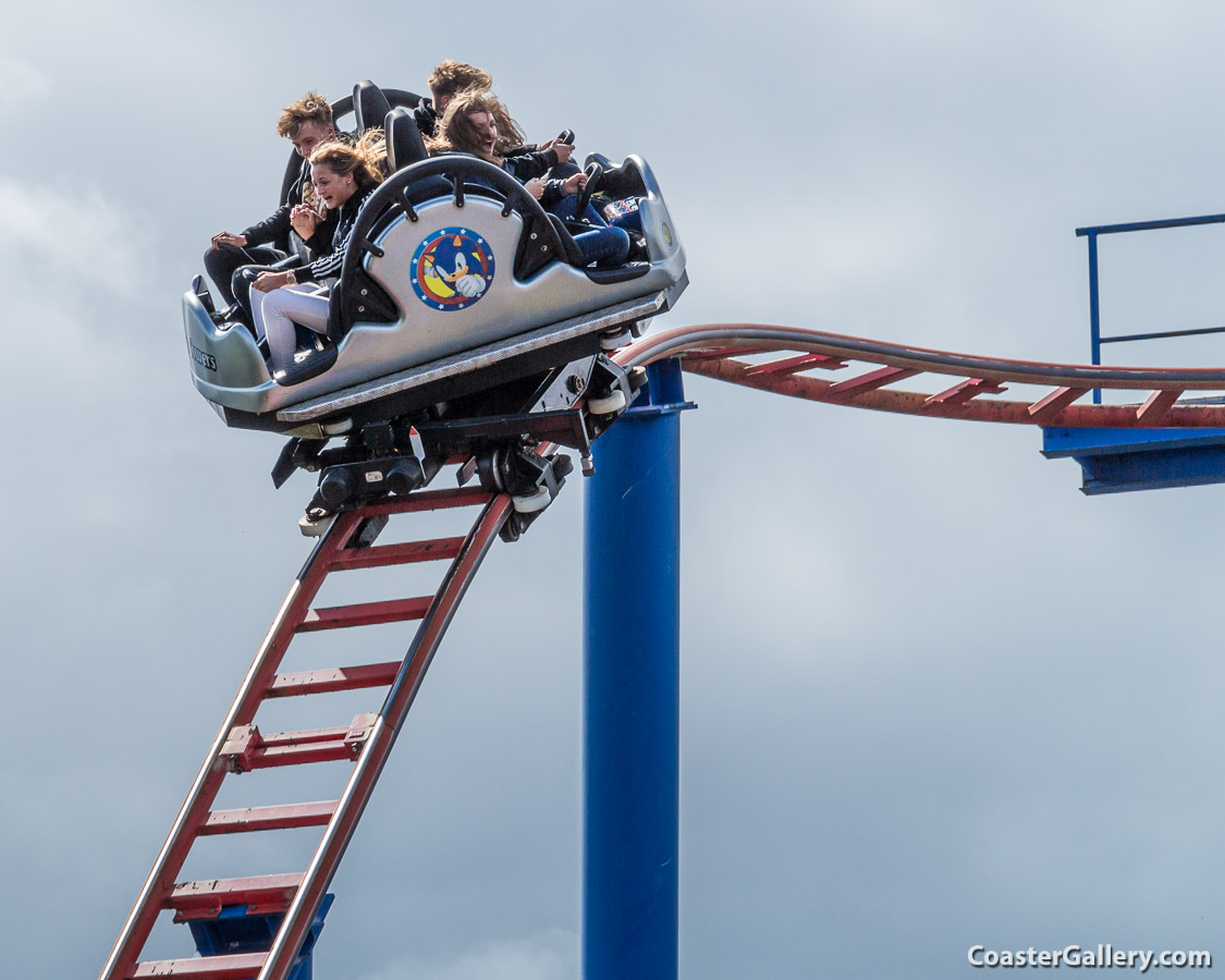 Sonic the Hedgehog on a roller coaster - Thrill ride sponsored by Sega Games
