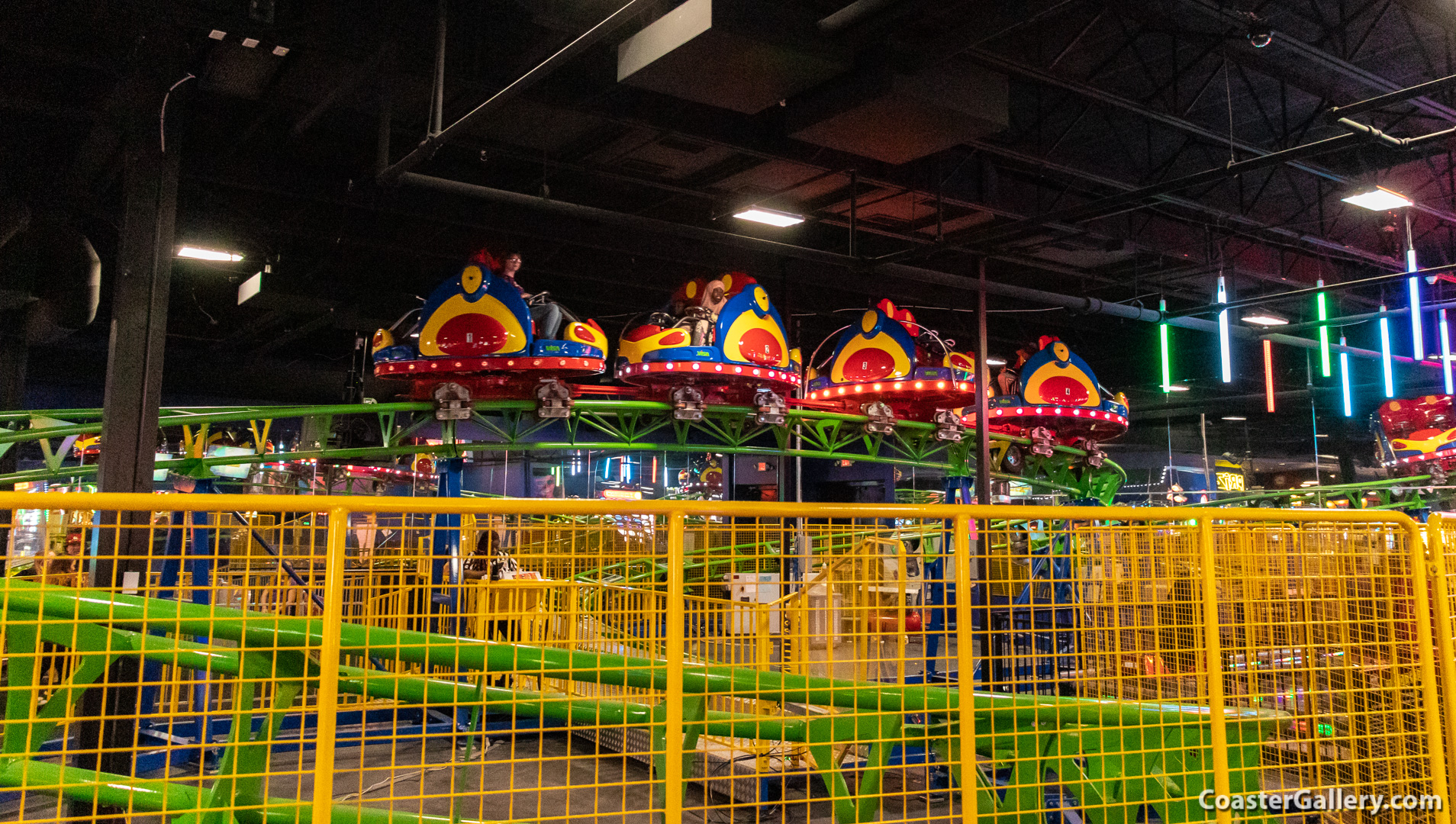Incredible Spin Coaster at St. Louis's Incredible Pizza Company - Family Entertainment Center