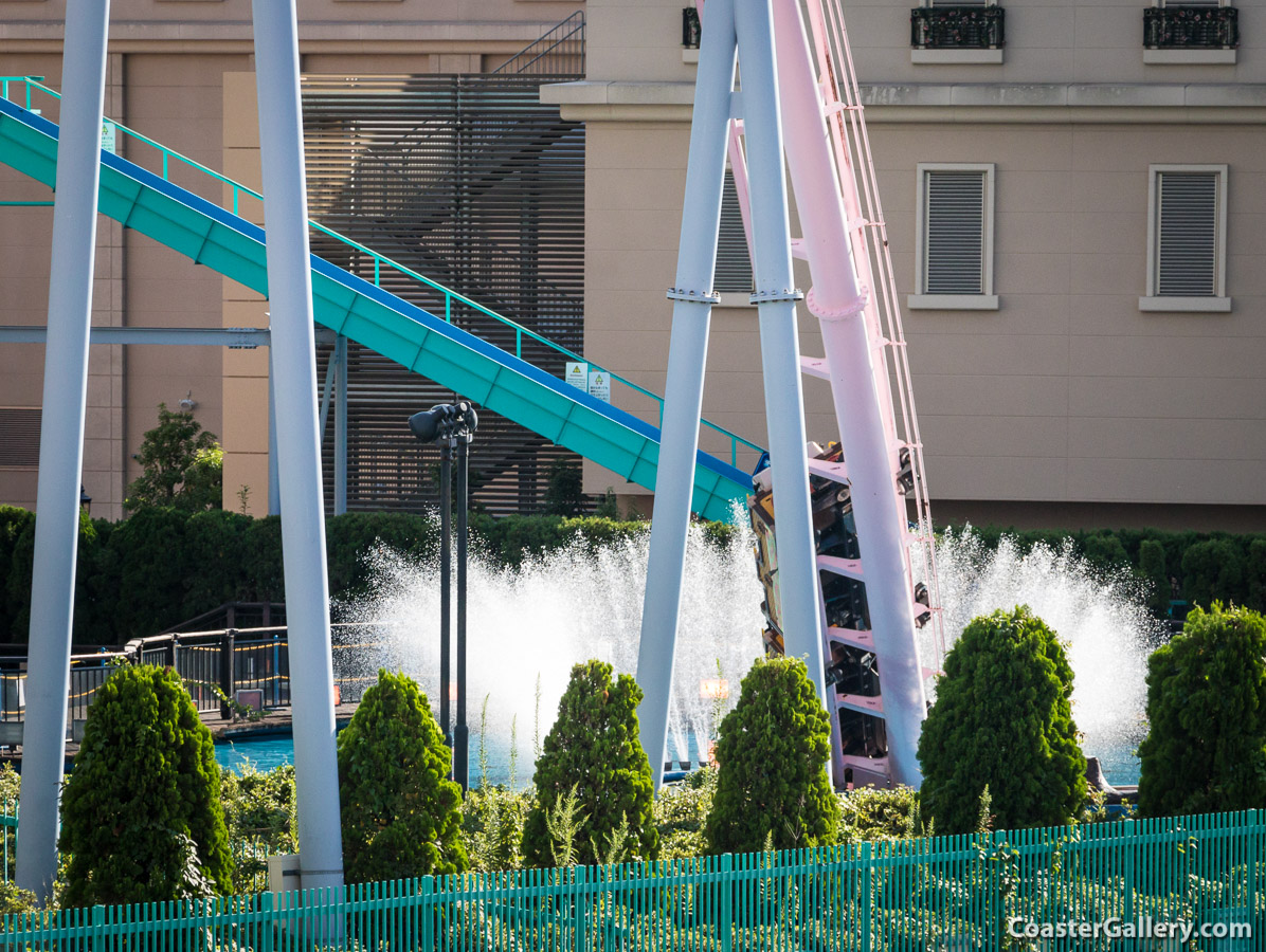 Japanese roller coaster going under water