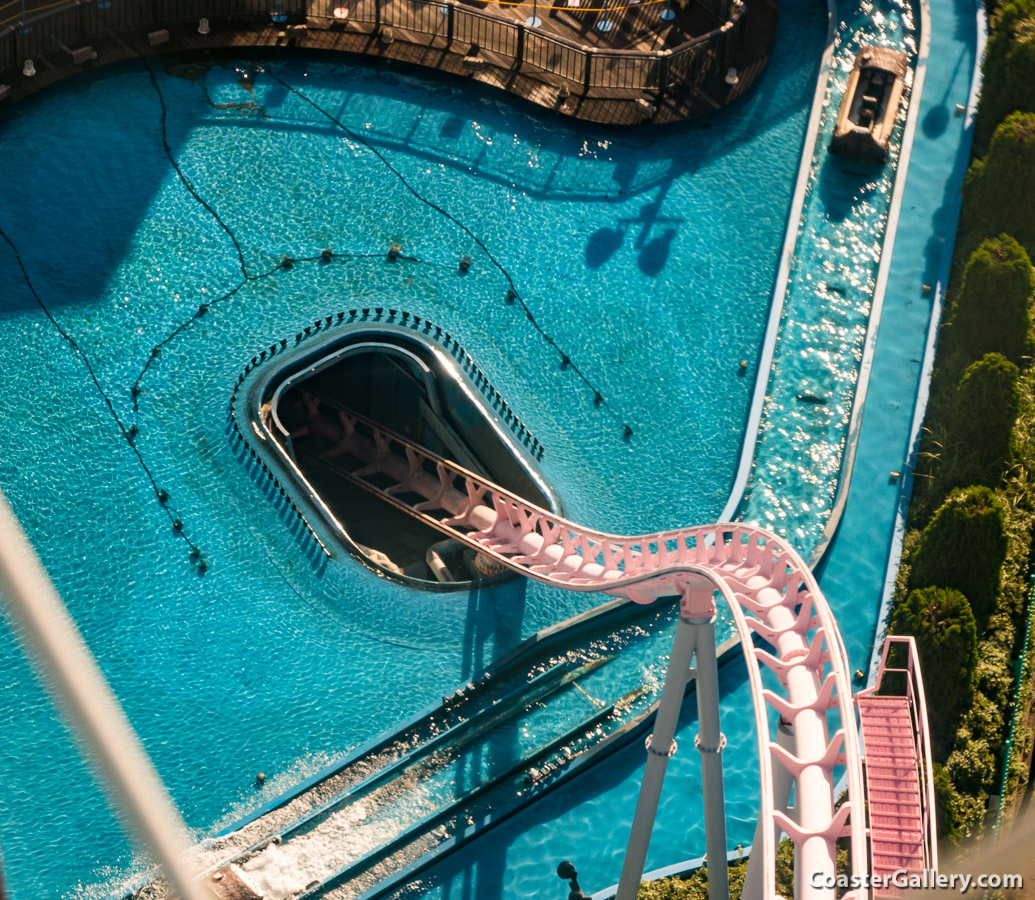 Diving Coaster Vanish! at Yokohama Cosmoworld in Japan