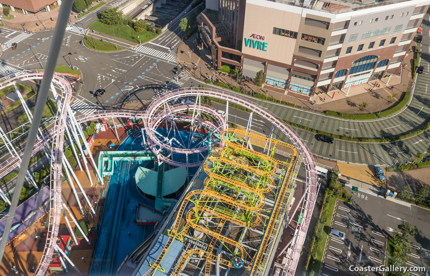 Spinning Coaster at Yokohama Cosmoworld in Japan